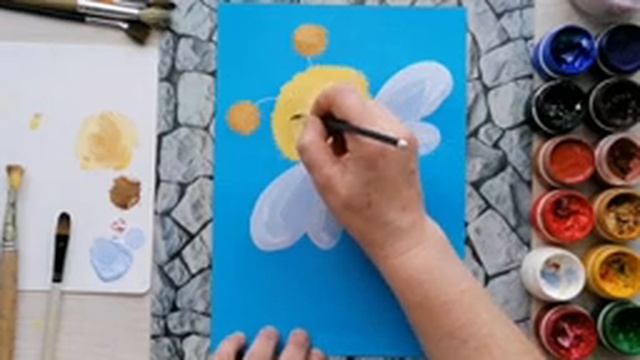 Весёлая пчёлка. Рисуем пчёлку. Нетрадиционное рисование. смотреть онлайн
