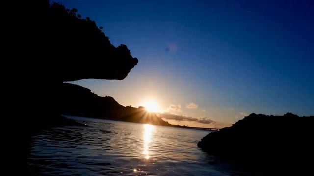 Beautiful Sunset at Tomb of Amamichu in Ryukyu Island #japan #viral #日本 #khmer #lifeinjapan #sunset смотреть онлайн