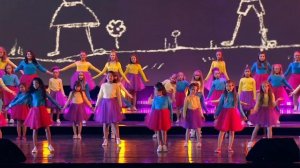 Эстрадный хор Юрия Гончара "Песенка первоклашки"                    (Первый звонок в Кремле 2019)