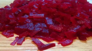 Зимний салат с квашеной капустой