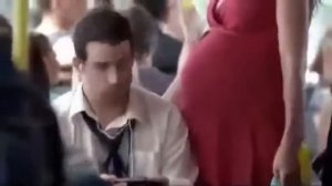 Беременная женщина учит парня вежливости. Обязательно смотреть