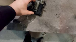 Замена замка двери на Лада Гранта