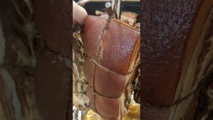 Сухой посол , копчу брюшину дома на кухне