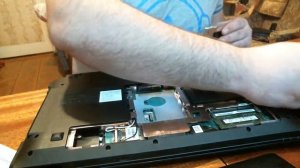 Как поменять жёсткий диск на ноутбуке Lenovo B575