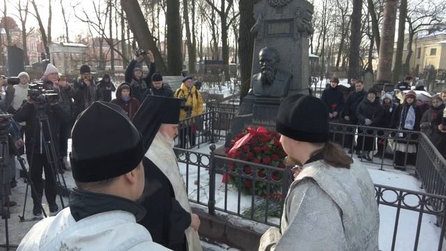 День памяти Ф. М. Достоевского в Санкт-Петербурге смотреть онлайн