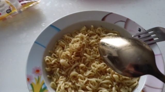 ВОЗВРАЩЕНИЕ СПУСТЯ 12 ЛЕТ В АЗКАБАНЕ!!! Обзор на лапшу быстрого приготовления ВанЧоу из Чижика! смотреть онлайн