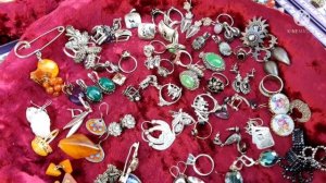 АНТИКВАРНЫЙ МАГАЗИН НА МИНСКОЙ. ТОННЫ АНТИКВАРИАТА. БРОШИ. СТОЛОВОЕ СЕРЕБРО. СТЕКЛО. СЕРЕБРО СССР.