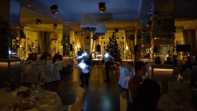 Шоу-балет "KlukVa". Шоу танцующих официантов. С выступления.