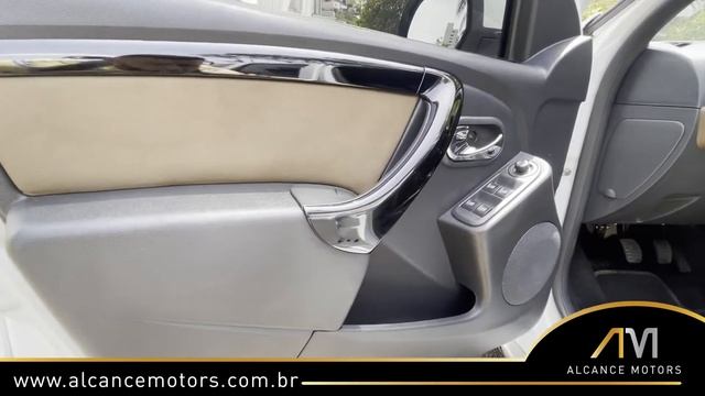 Renault Duster Dinamique 2.0 4WD 2017 Branca смотреть онлайн
