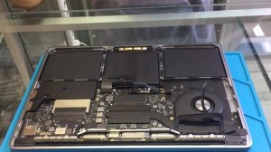 MacBook Pro 13İNÇ A1708 2016-2017-2018-2019 Mainboard Anakart Nasıl Sökülür