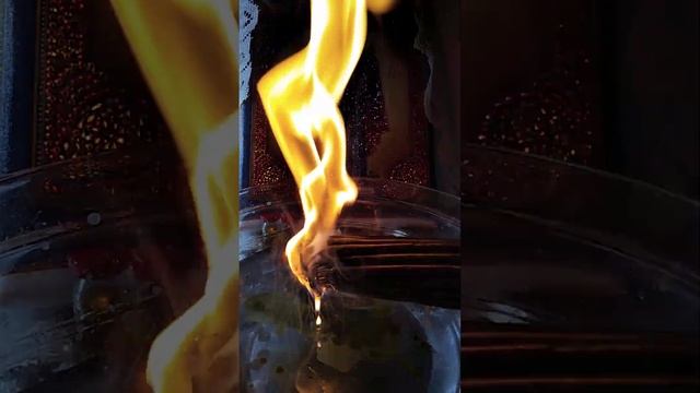 Очищение "Благодатным огнем" от всего что жить мешает#народные#заговоры#обереги#простойритуал#