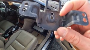 Провисание бардачка Honda Accord 7 | Как устранить