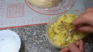 Вкусные пирожки на кефире. Простой рецепт