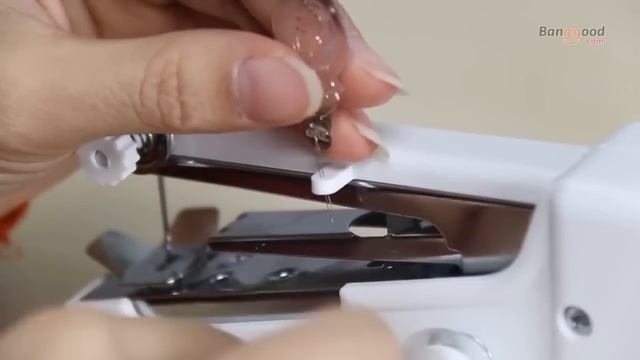 Обзор портативной ручной швейной машинки handy stitch.