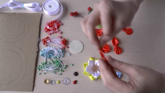 Оригинальный подарок на 8 Марта своими руками Мастер класс из лент Gift on March 8 DIY kanzashi смотреть онлайн