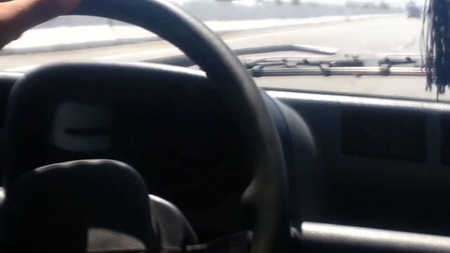 Тико обгоняет Нексию (1.6) смотреть онлайн