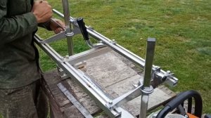 Распил брёвен. Штиль ms 661 против дуба на слэбы. Shtihl MS 661 against oak for slabs.