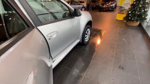 Nissan Terrano '2018 смотреть онлайн