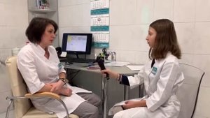 Заботливые дети у врача-терапевта