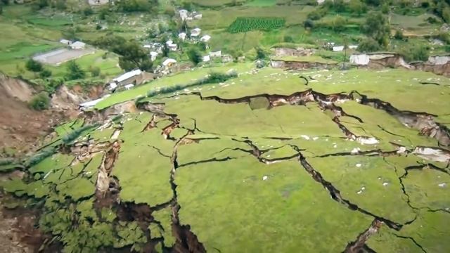 САМЫЕ БОЛЬШИЕ ОПОЛЗНИ И КАМНЕПАДЫ снятые на камеру