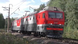 Пермская 3ЭС6-1238 "Синара" тоже следует резервом