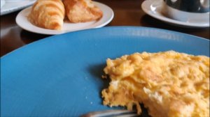Утренняя зарядка/Breakfast/Meadowlands Hotel/Трали/Графство Керри/Ирландия