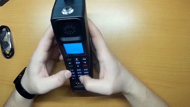 Обзор телефона KR999 с аккумулятором 16800mAh/Motorola International 3200/ GSM brick phone