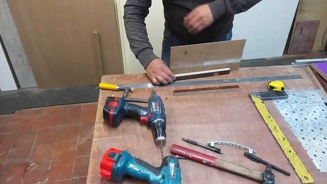 Простые кондуктора для установки ручек! смотреть онлайн