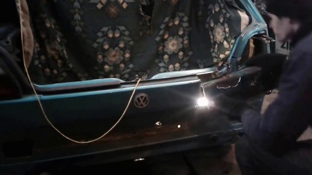 Ремонт задней панели VW Golf mk2. смотреть онлайн