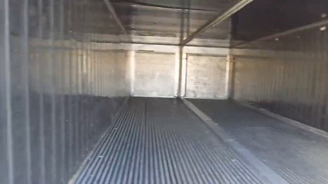 Холодильный склад из рефконтейнеров большого размера