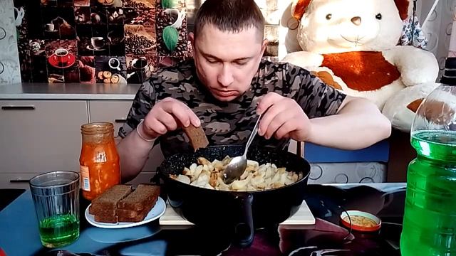 мукбанг/жаренаякартошка/обжёр/Mukbang/friedpotatoes/devoured