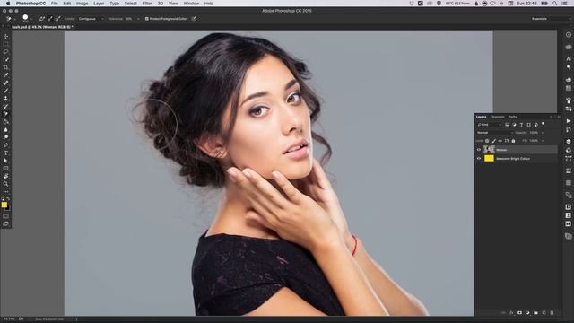 How to Use the Background Eraser Tool Photoshop Tutorial смотреть онлайн