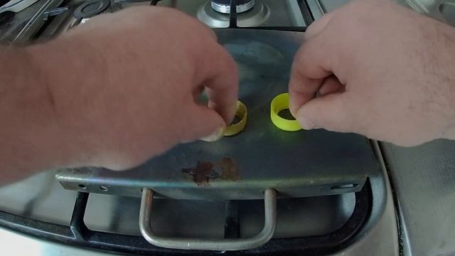 Переходник для ПЭТ бутылок Всего за пару минут. Но пригодится каждому . смотреть онлайн