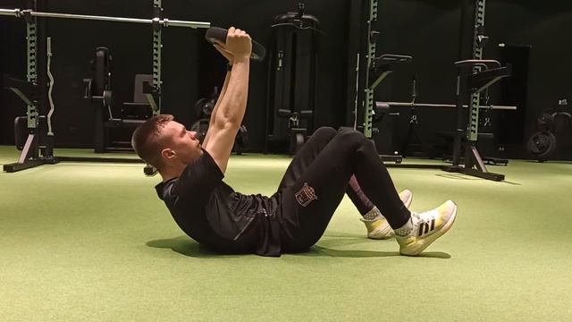 Пресс без отрыва поясницы с доп весом смотреть онлайн