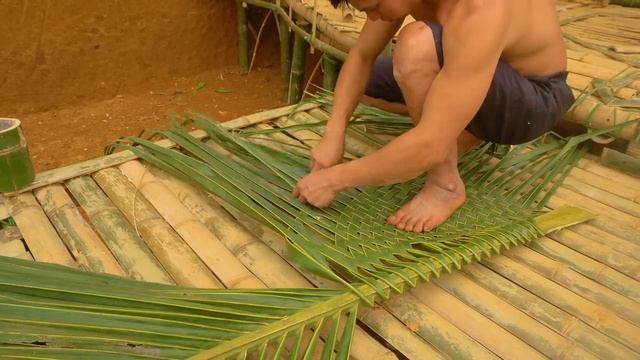 Build Modern Underground Catwalk To Hold Beauty Pageant In The Forest смотреть онлайн
