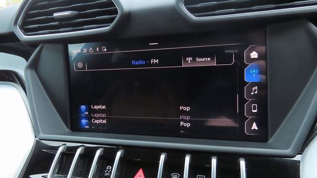 2019 Lamborghini Urus - Start up, exhaust, and in-depth tour смотреть онлайн