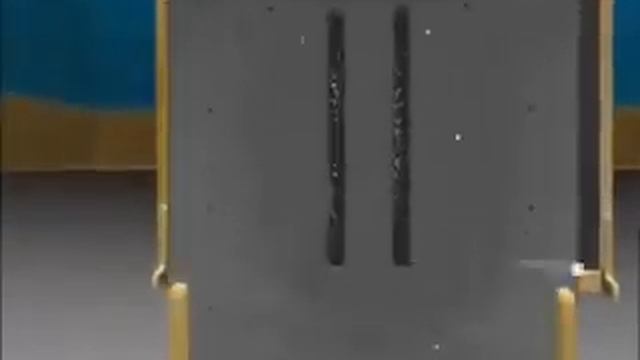 Эксперимент с двумя щелями. Корпускулярно-волновой дуализм. (рус. перевод)