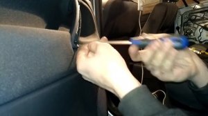 Как снять обшивку карту задних дверей VW PASSAT B5+FL demontaz boczka drzwi tyl/door panel removal!