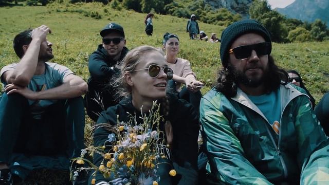 ASSFAMILY VLOG Как отдыхать в ЧЕГЕМЕ? | Парапланы | Зиплайн | Прыжки со скалы в горную реку!!! смотреть онлайн