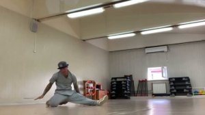 Выход брейк данс Bboy Plast