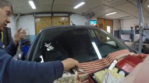 Ремонт сколов на лобовом стекле...