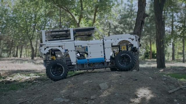 [MOC] Бронкозавр из LEGO!!! Ford Bronco 1:6 смотреть онлайн