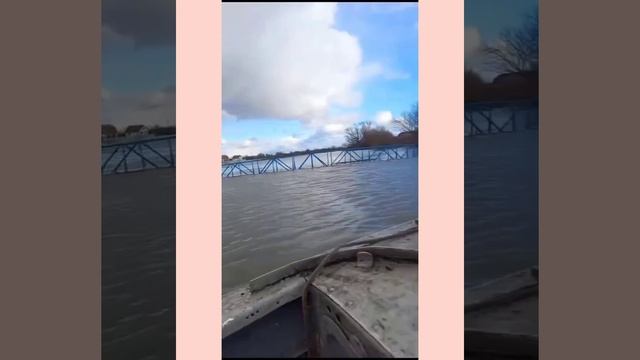 Ростовская область: школа в Обуховке Азовского района - утонула. ??