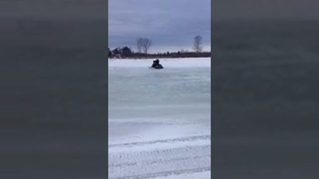 Ski-doo Rev Xp 800 donuts!