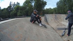 трюки на самокате - Саша Шевченко 20180605