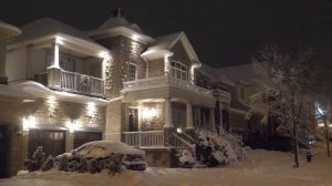 Snowfall White Christmas Night Lights and Cozy Homes Relaxing Ambient Blizzard Wind Sounds