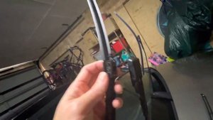 How to change the wiper blades on Mercedes C200 w205