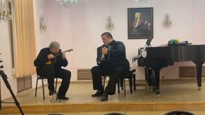 Н.Паганини Веницианский карнавал.Играет Александр Цыганков и Лев Лавров