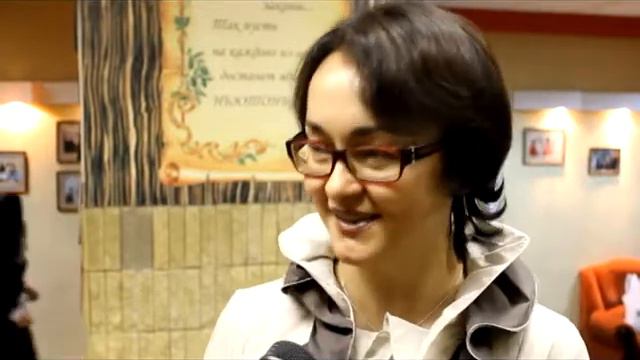 Юбилей лицея №40 Выпускница лицея 1979 года Марина Супрун смотреть онлайн