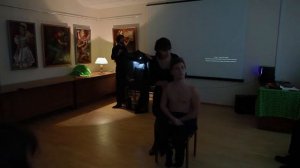 Михаил Глухов и Ко. «Булка с сюрпризом».